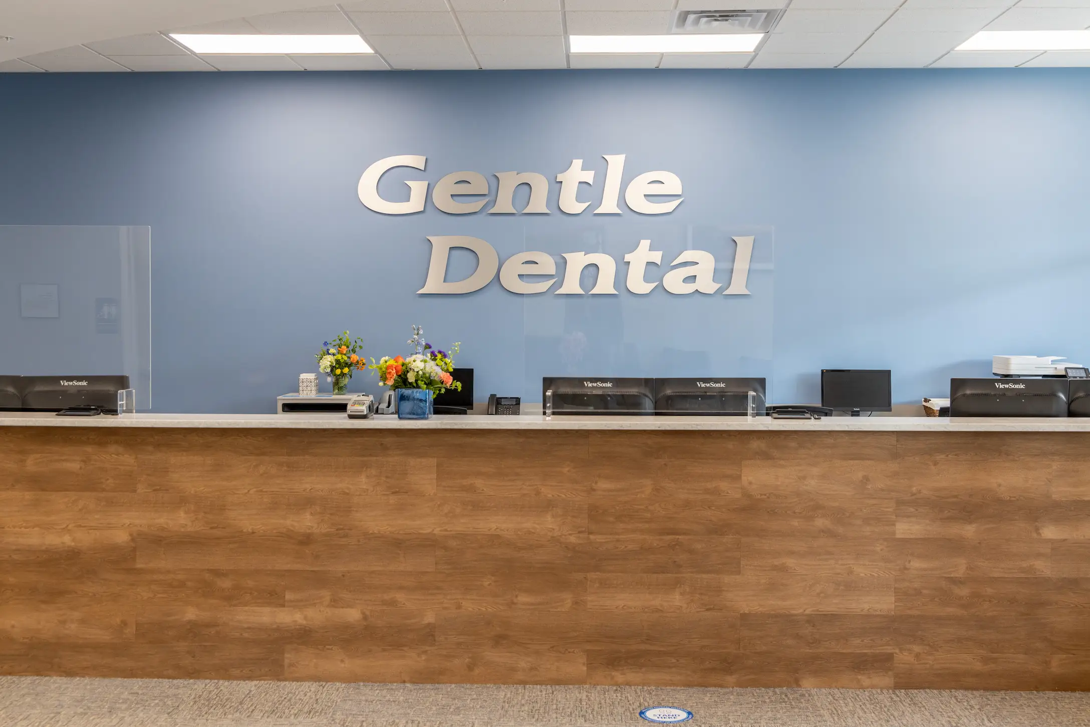 gentle-dental-manchester-south-willow-reception.webp