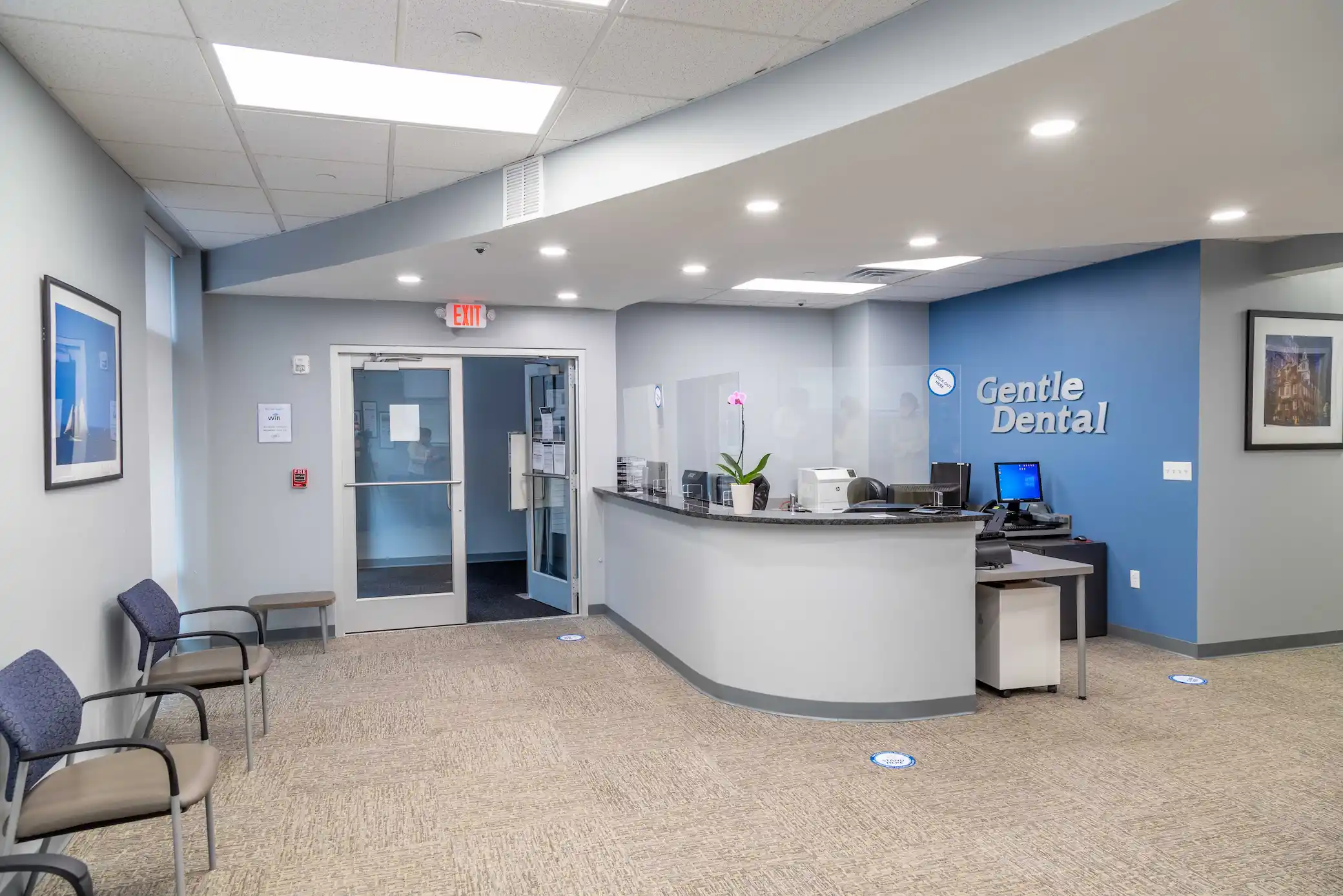 gentle-dental-quincy-reception.webp