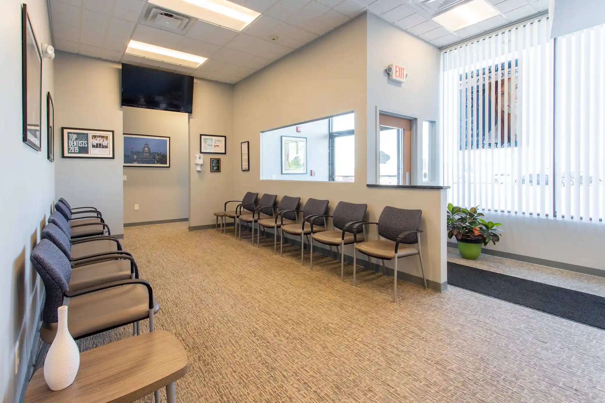 gentle-dental-seekonk-waiting-area.webp