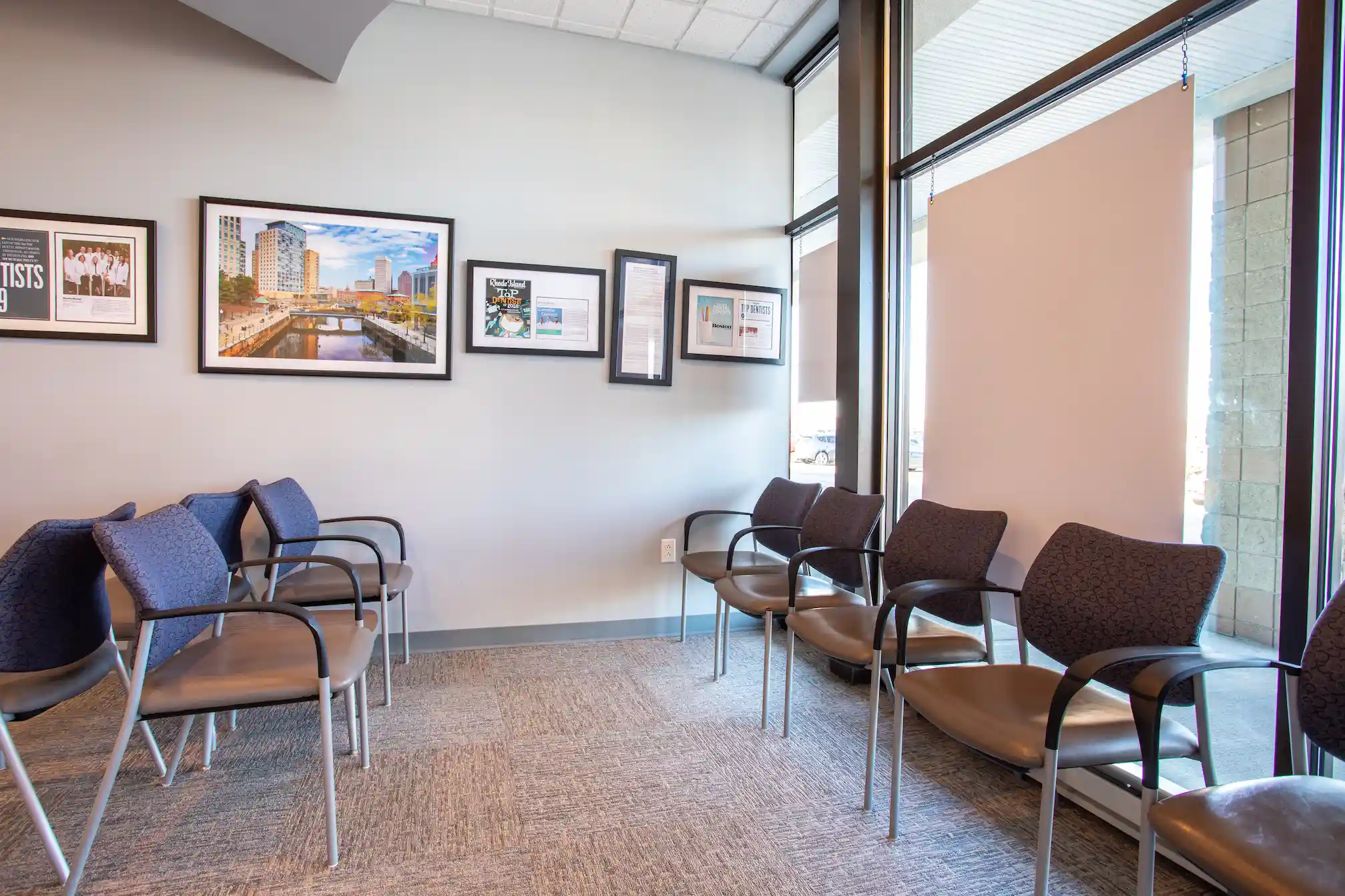 gentle-dentle-attleboro-waiting-area.webp
