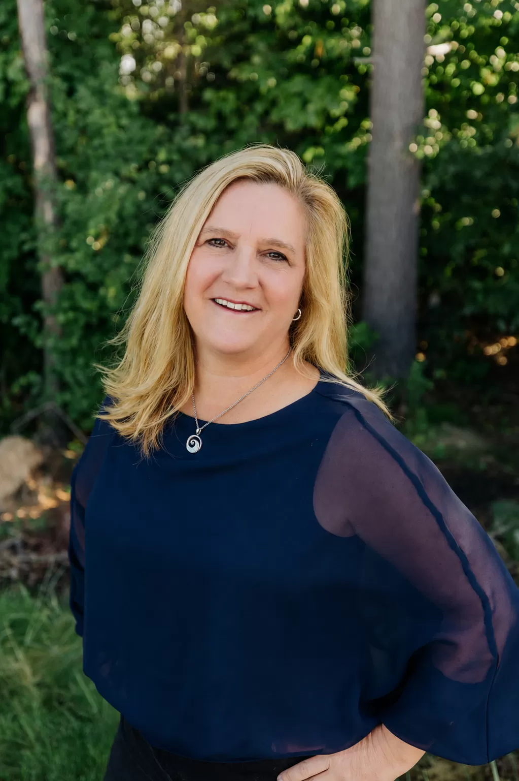 Dr. Leslie Bouvier